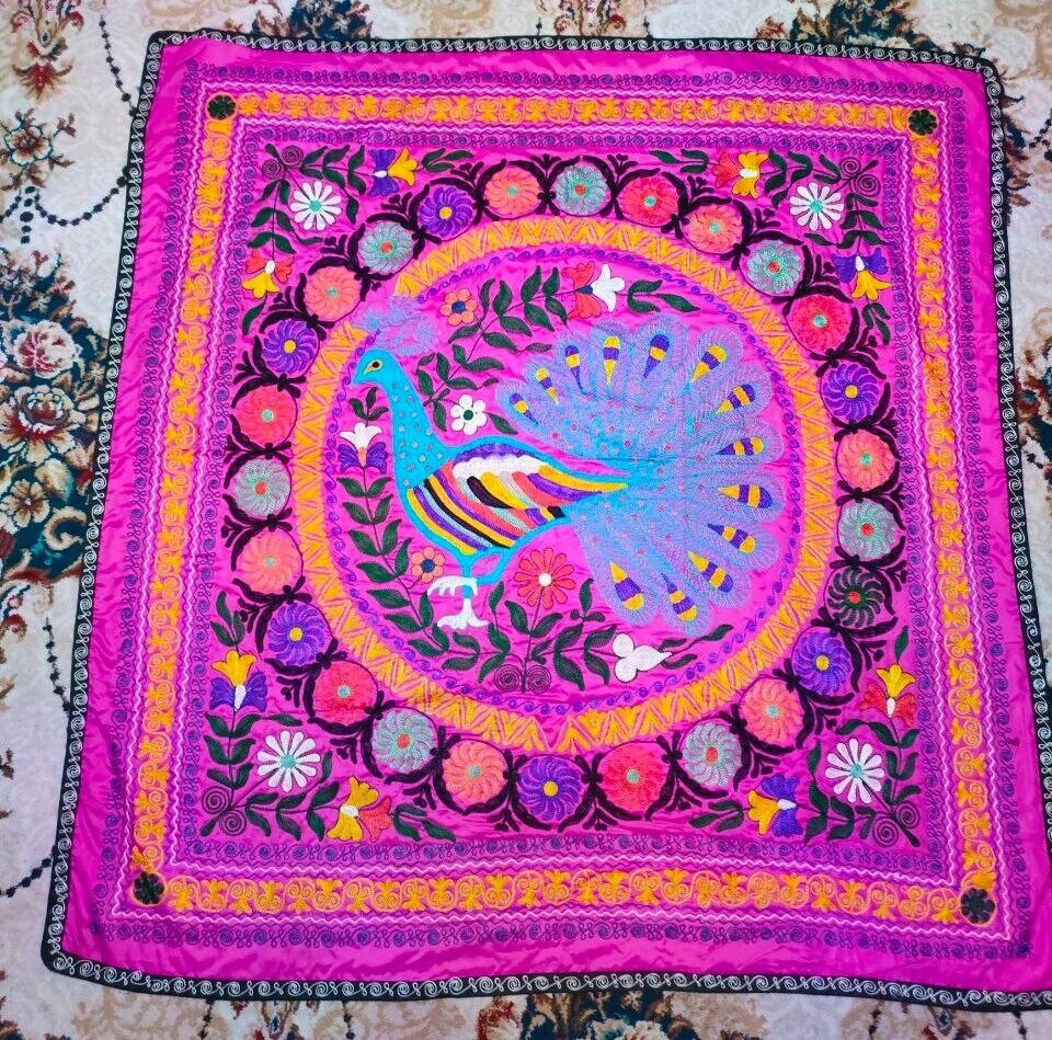 Silk Suzani hanging Vintage Uzbek embroidery 135x148 53\