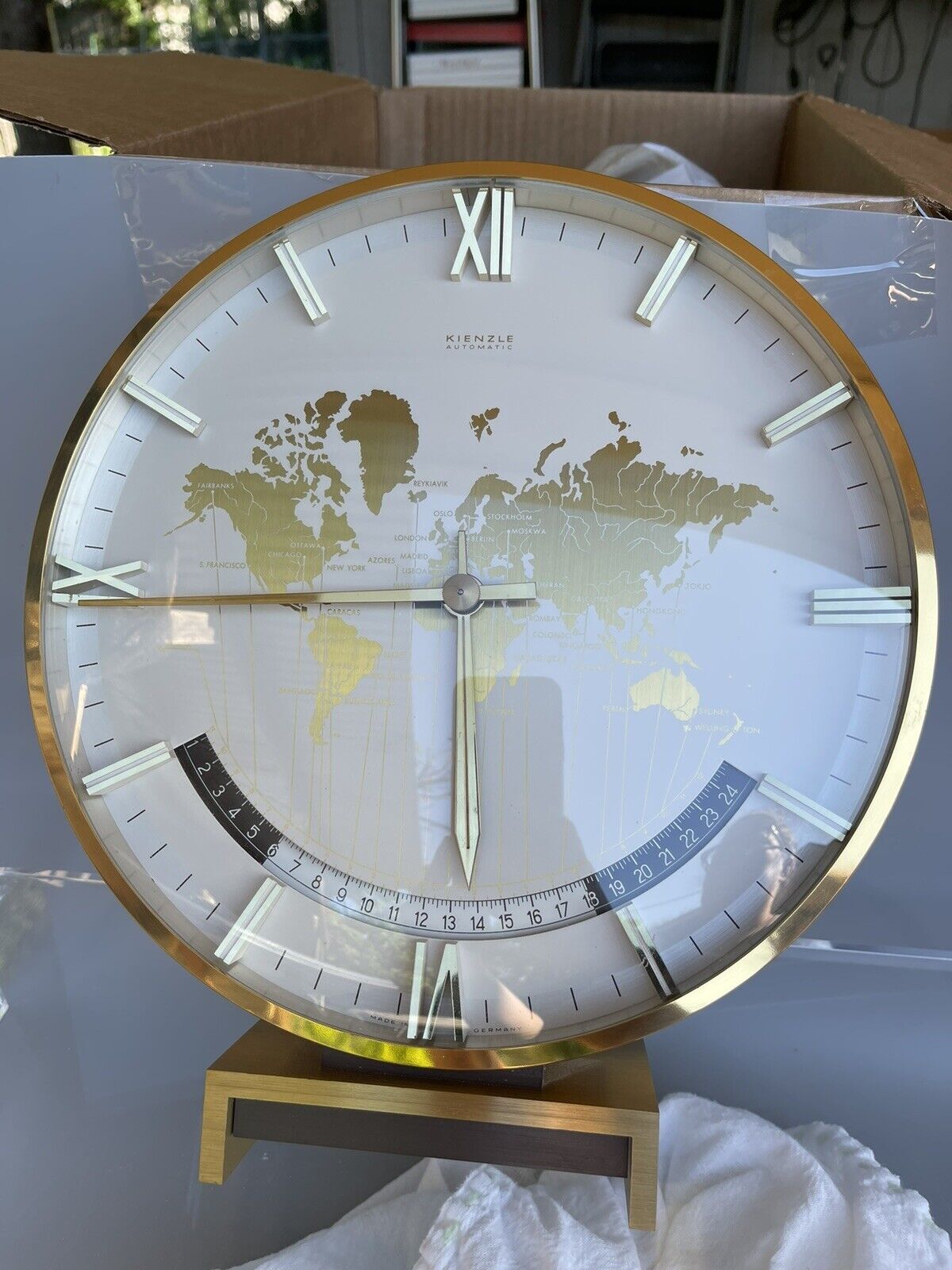 10” KIENZLE World Time Zone Heinrich Muller design Table Clock 1960's Germany