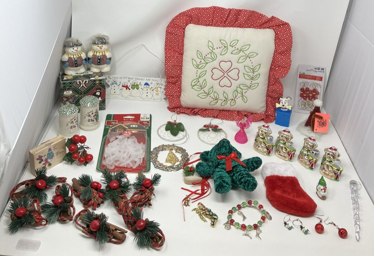 Mixed Lot of Christmas Items Candles Napkin Rings Jewelry Pillow Ornaments Bear