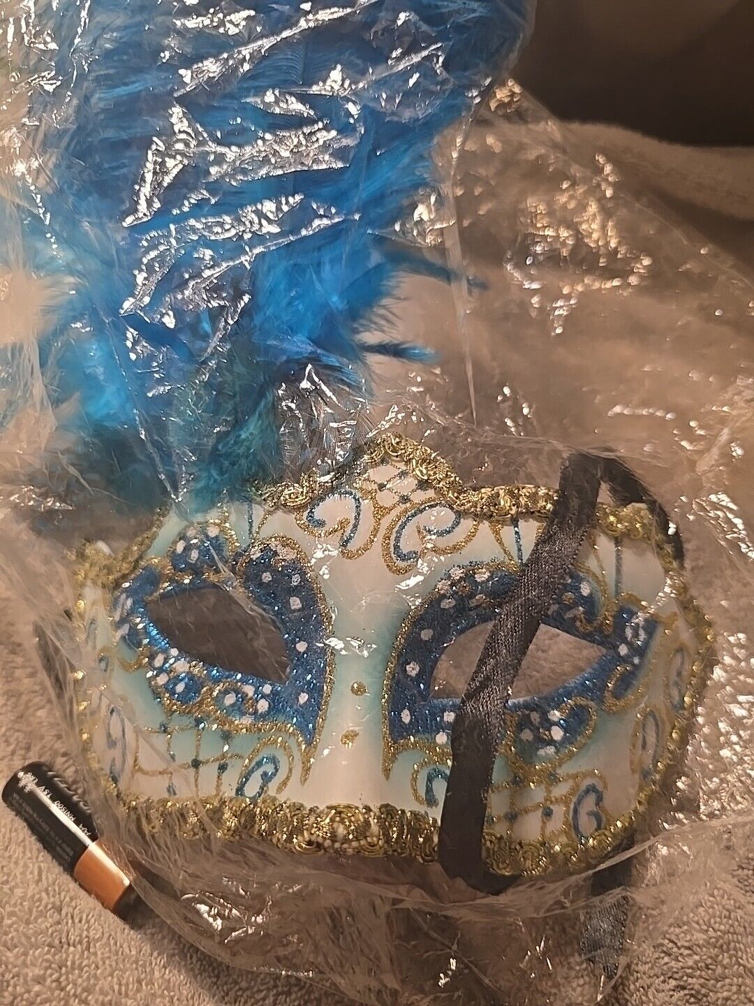 Qavctw Feather Masquerade Mask Venetian Halloween Mardi Gras Cosplay Party Face