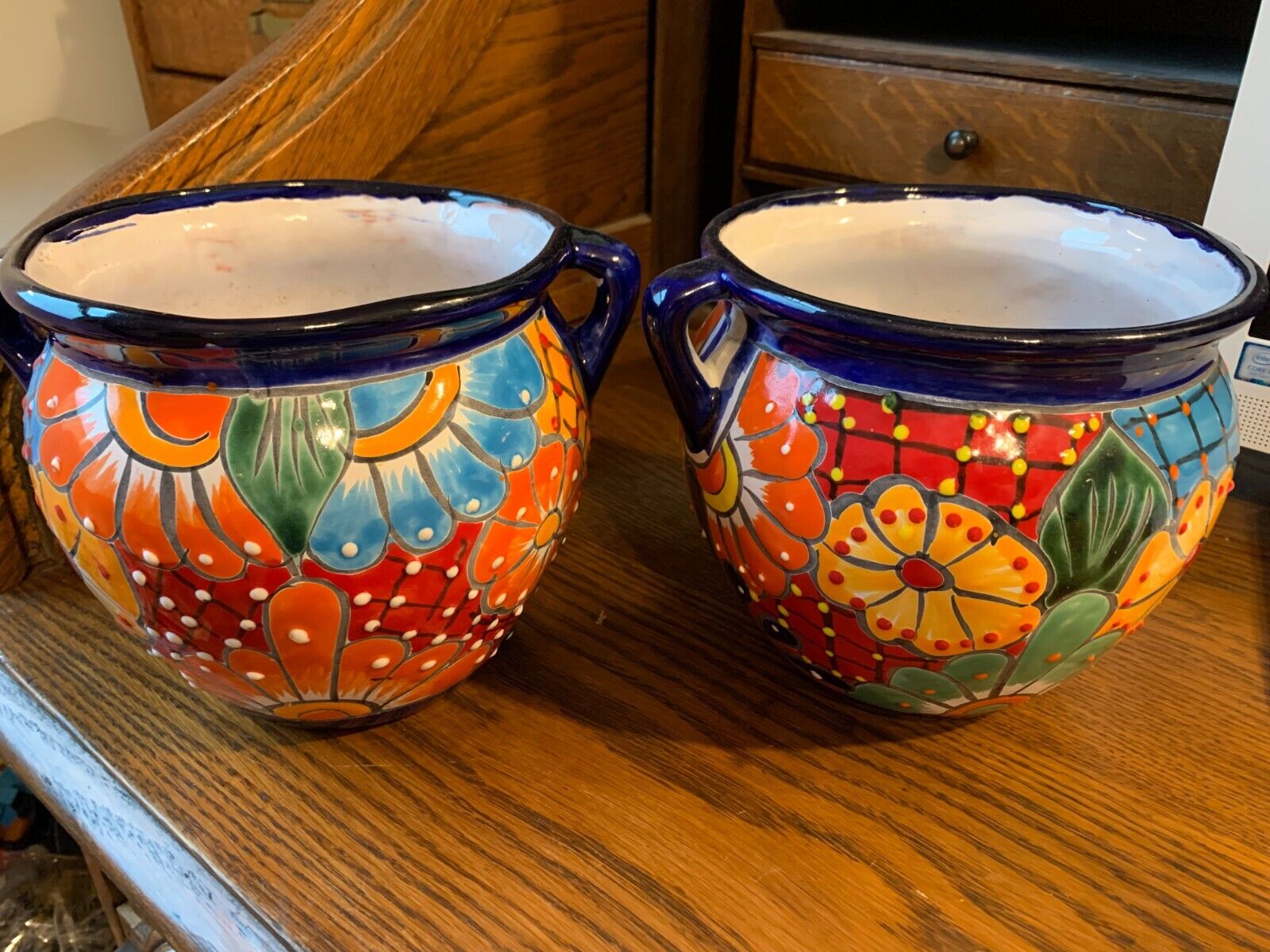 BEAUTIFUL SET OF TWO MEXICAN POTTERY PLANTERS WITH 