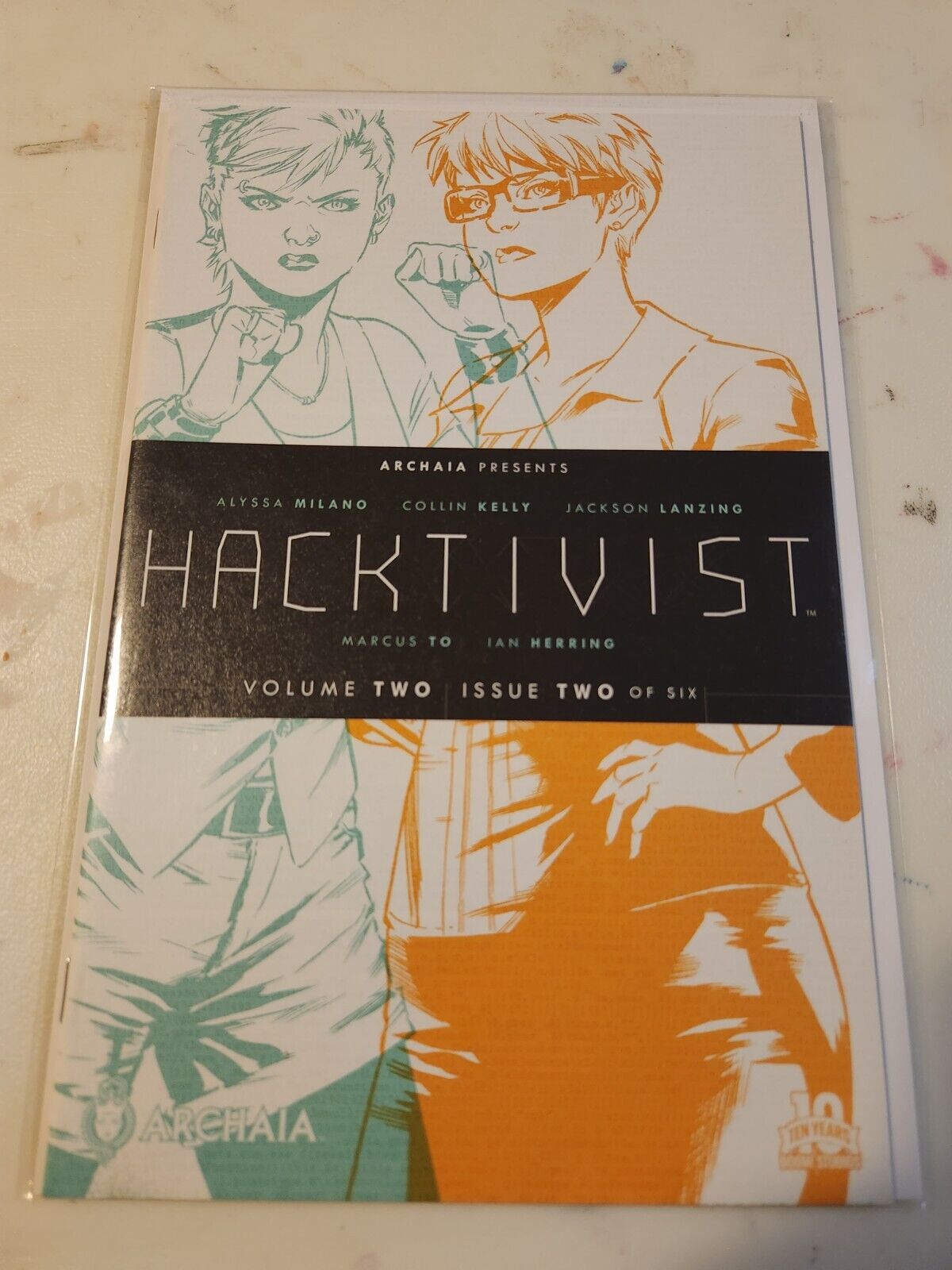 Hacktivist #2 ARCHAIA COMIC BOOK 9.8 V10-163