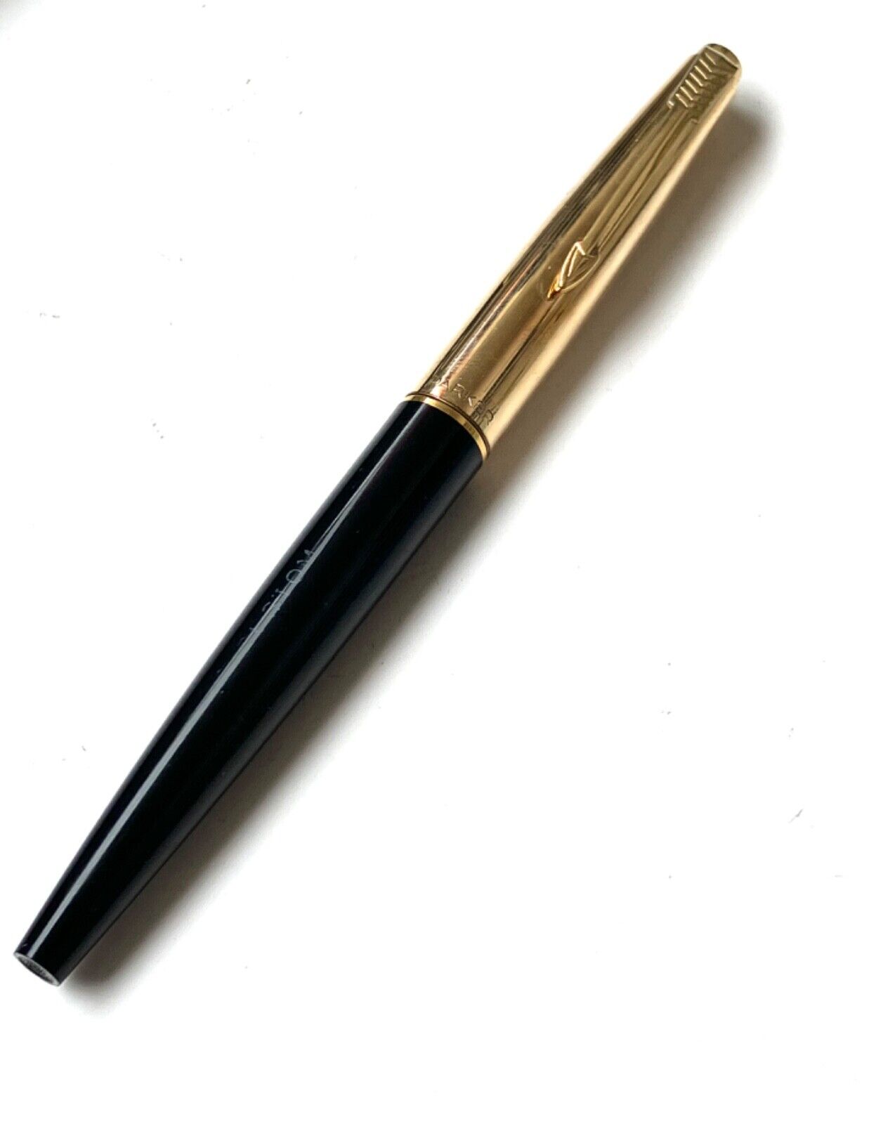 VINTAGE PARKER 14K 585 ROLLED GOLD FOUNTAIN PEN; ENGLAND, BOX