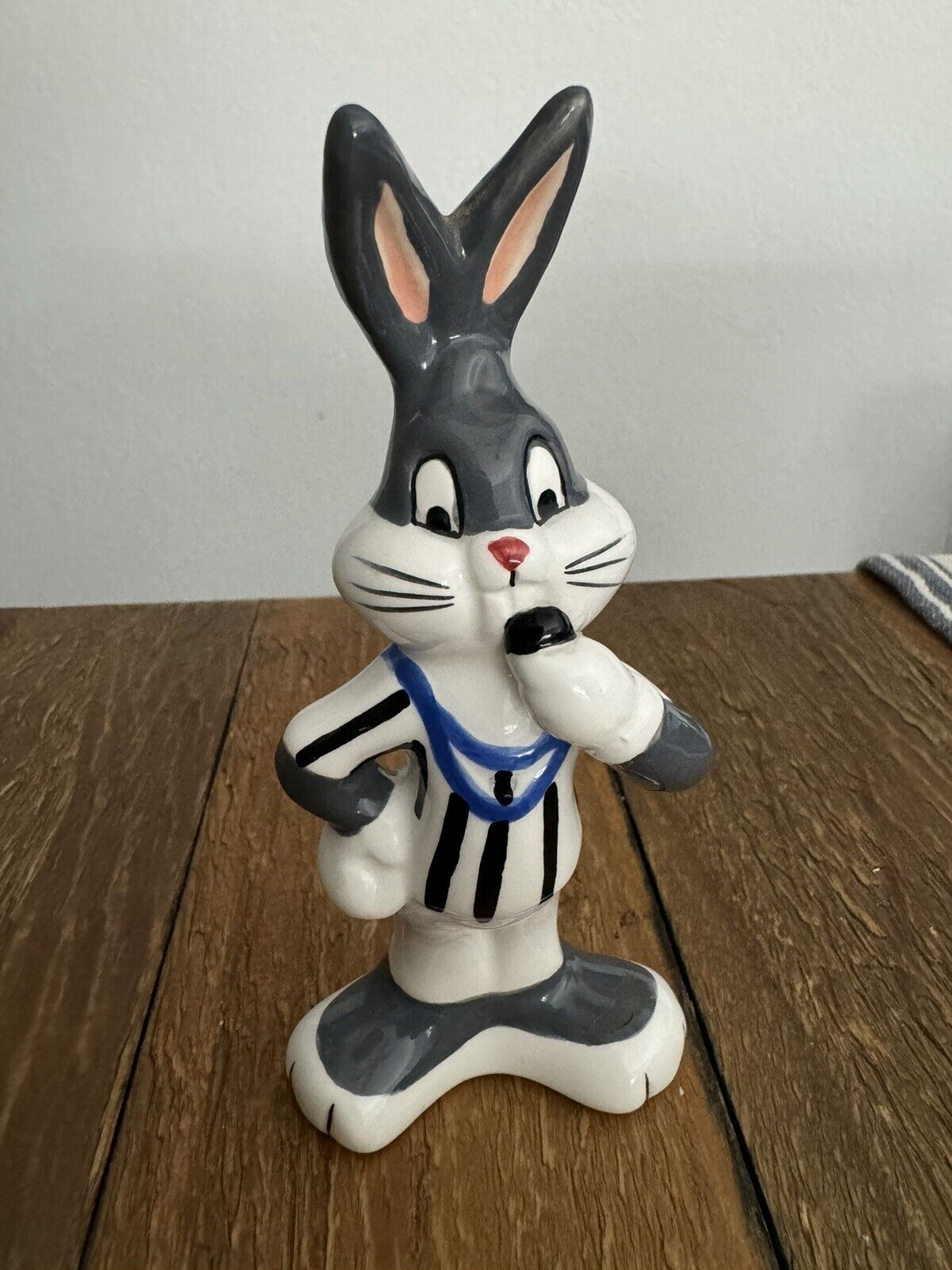 Vintage 1998 Looney Tunes Bugs Bunny \'Referee\' Salt Shaker Warner Bros 5.25\