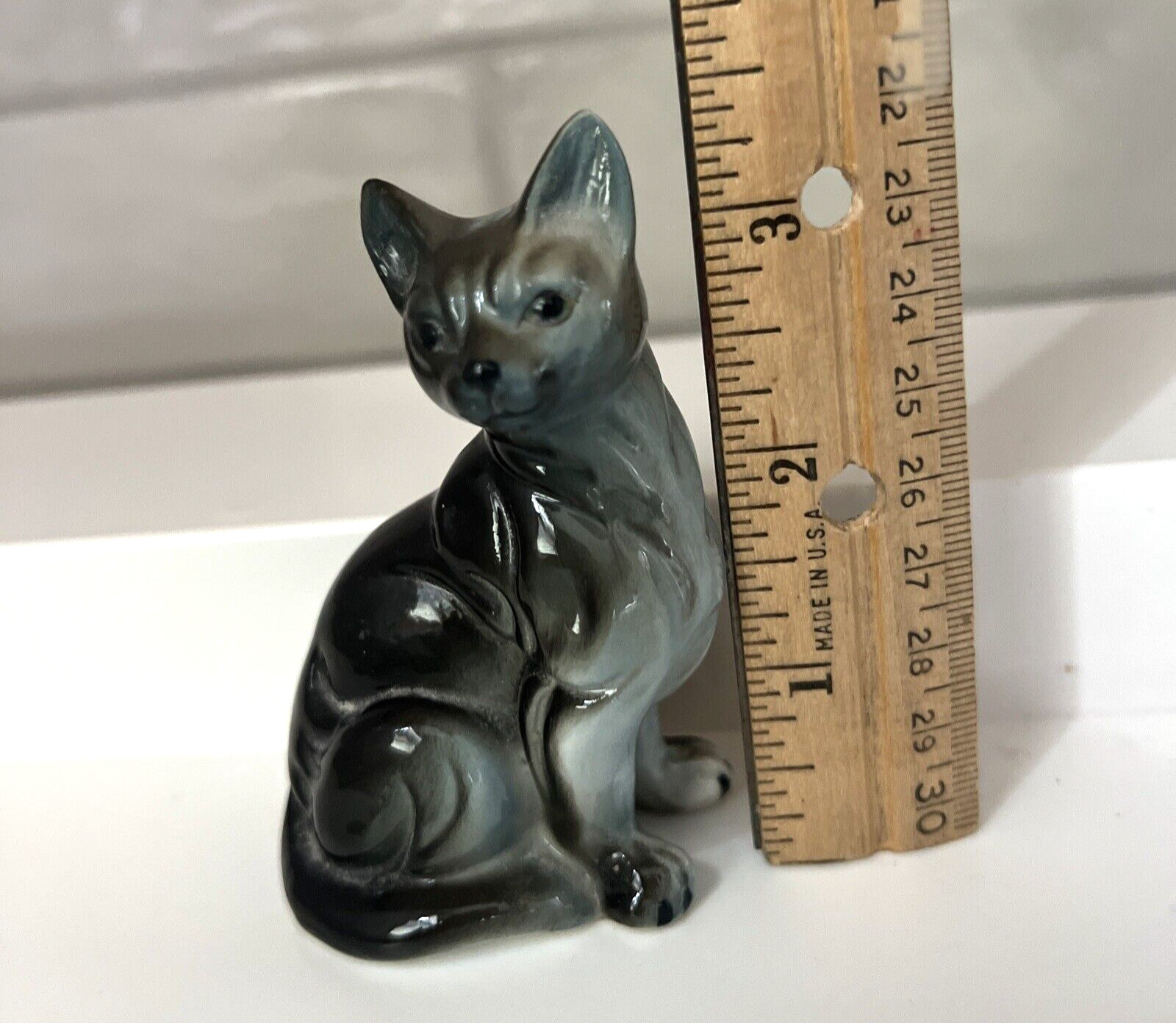 Vintage Mid-Century Ceramic Siamese Cat Figure/Figurine  3.5\