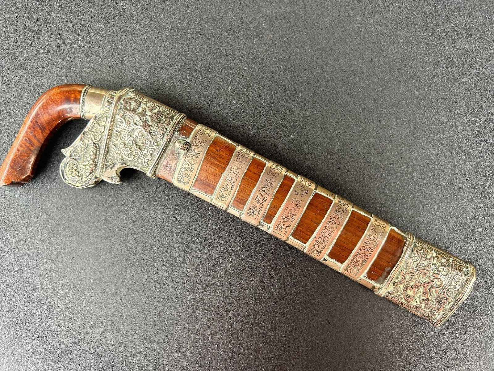 Fine Indonesian? Silver Mounted Dagger/Knife - Lovely Quality - Watered Blade