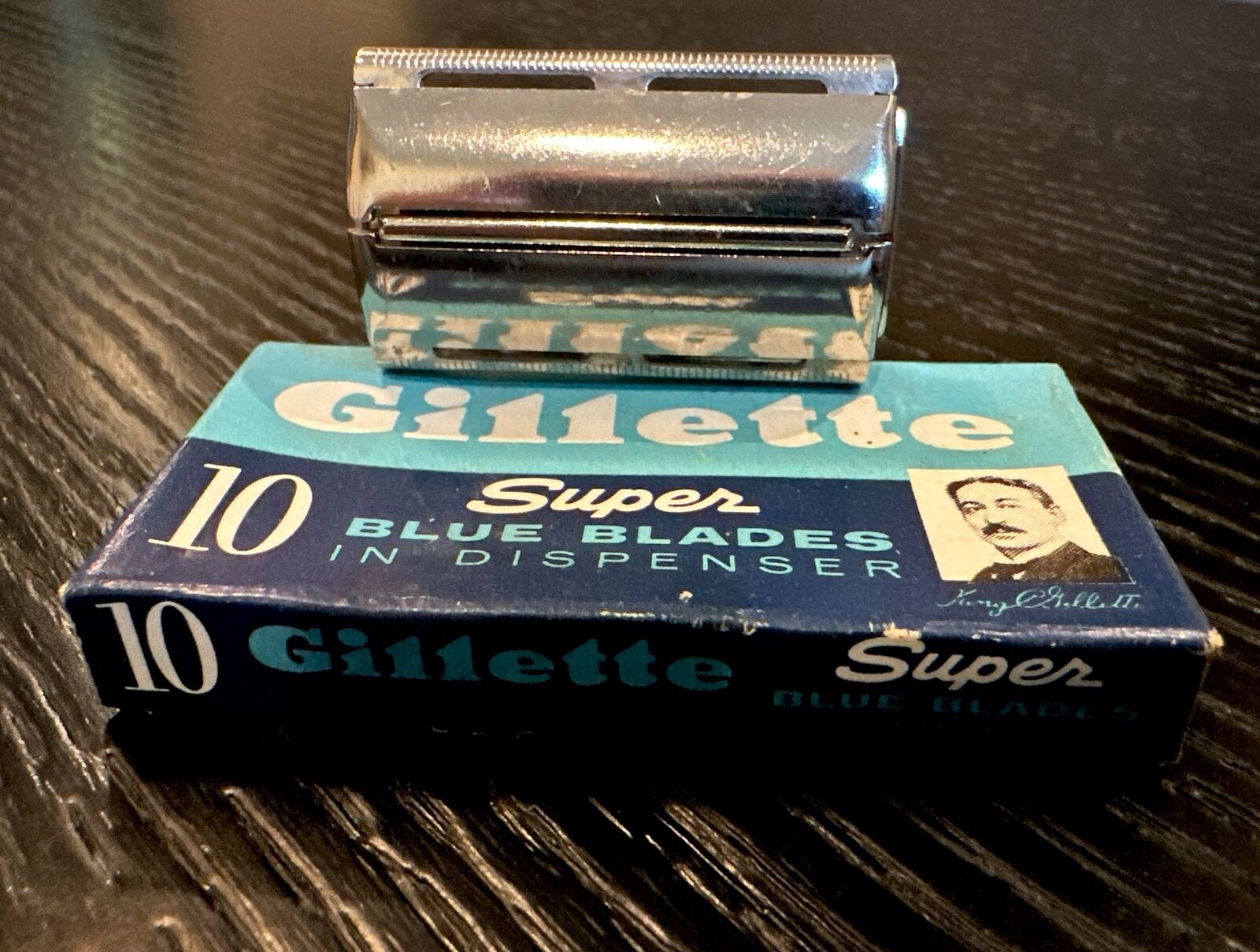 Vintage 1960 Gillette Fat Boy F-2 TTO 1-9 /Unopened Box Of Super Blue Blades