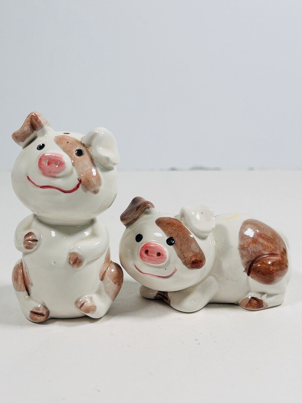 Vintage Ceramic Brown Spotted Pig Salt & Pepper Shakers Enesco Japan