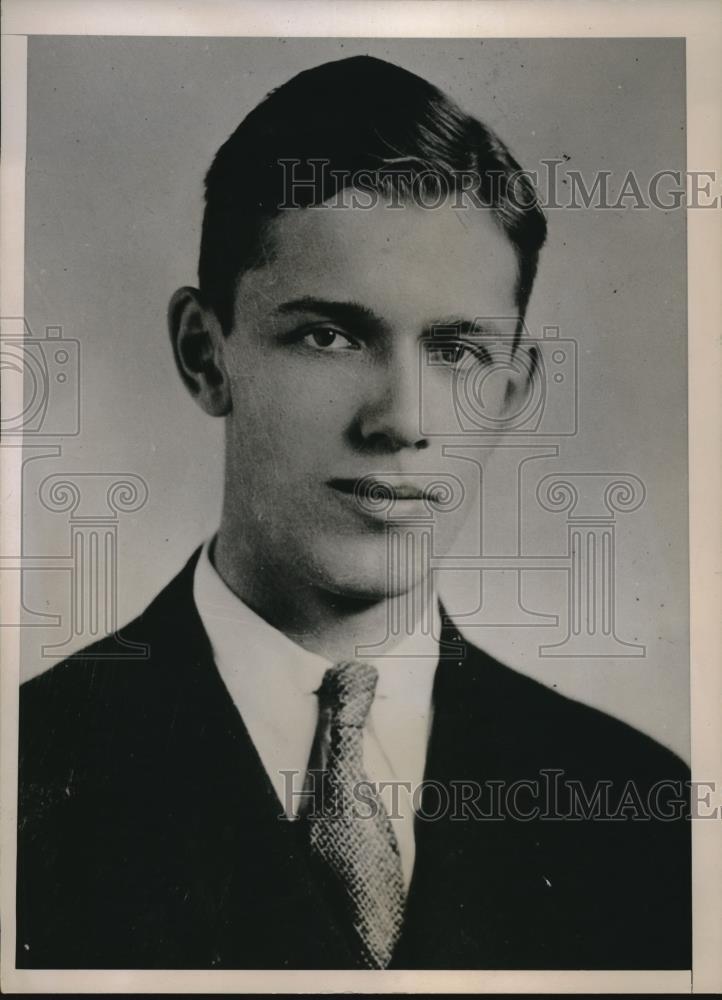 1936 Press Photo Burton Marvin Scholarship Star Reporter