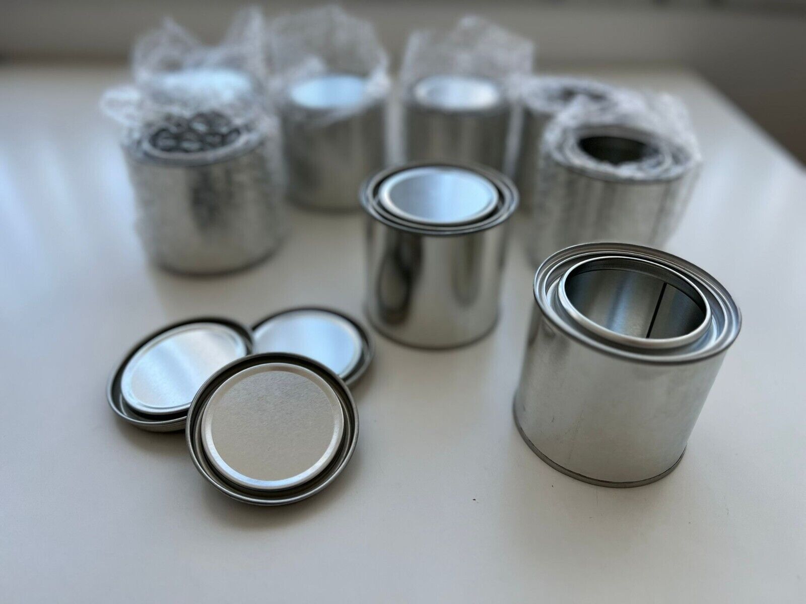 Ulined Metal Tin Cans with Lids (8 oz Size 6 Pack) - Metal Paint & Candle Vessel