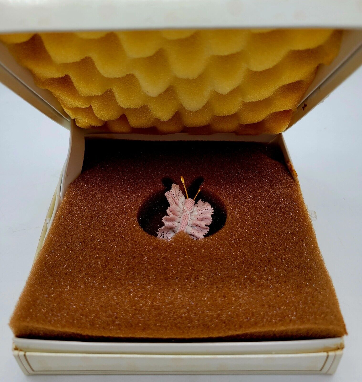 Lladro Caprichos Figurine Porcelain Lace Butterfly Num. 8 in Box