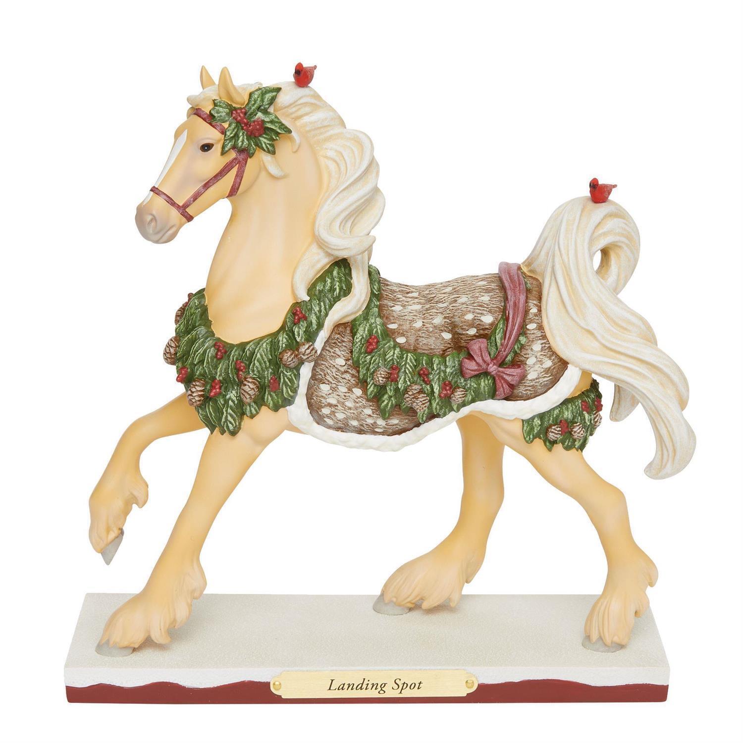 Trail of Painted Ponies Landing Spot with Mistletoe Garland Figurine 6015081LE