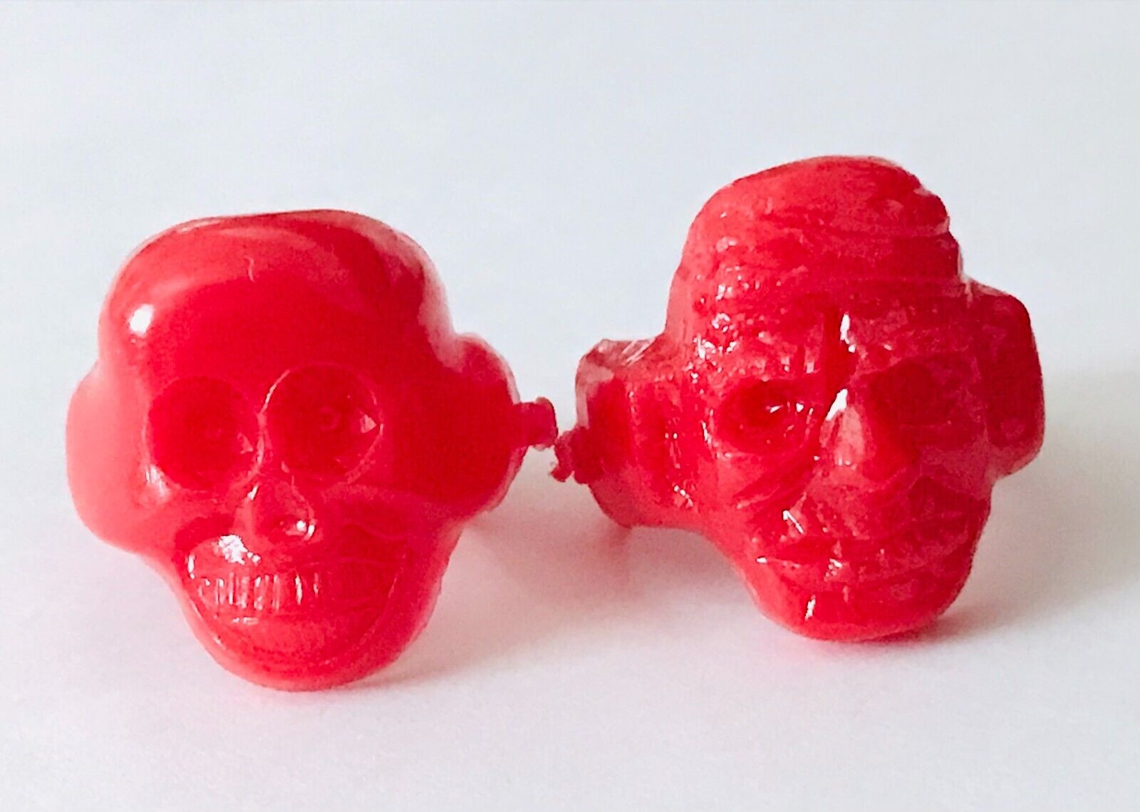 2 Vintage Plastic Halloween Rings Red Skull & Monster Novelty Toys Scary Jewelry