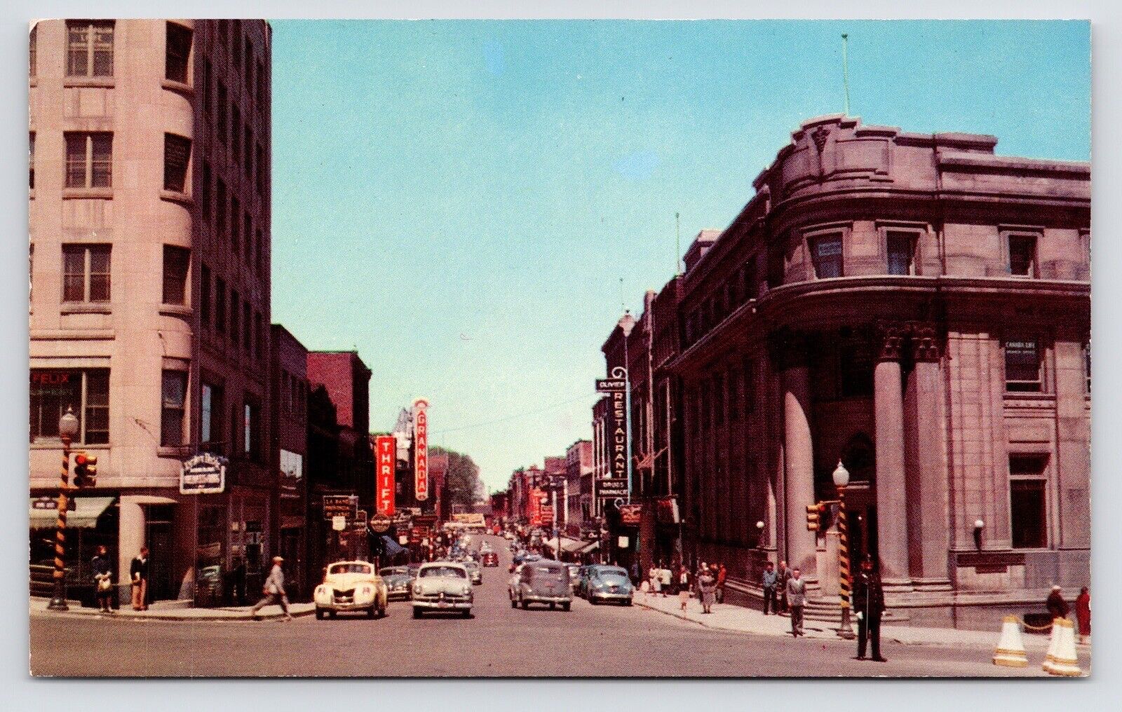c1950s~Wellington St~Sherbrooke~Quebec Canada~VTG Postcard