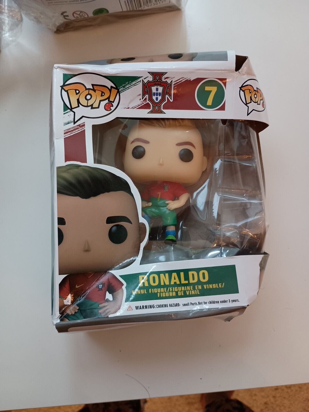 POP FUNKO  Ronaldo CR7 Portugal Damaged Box 