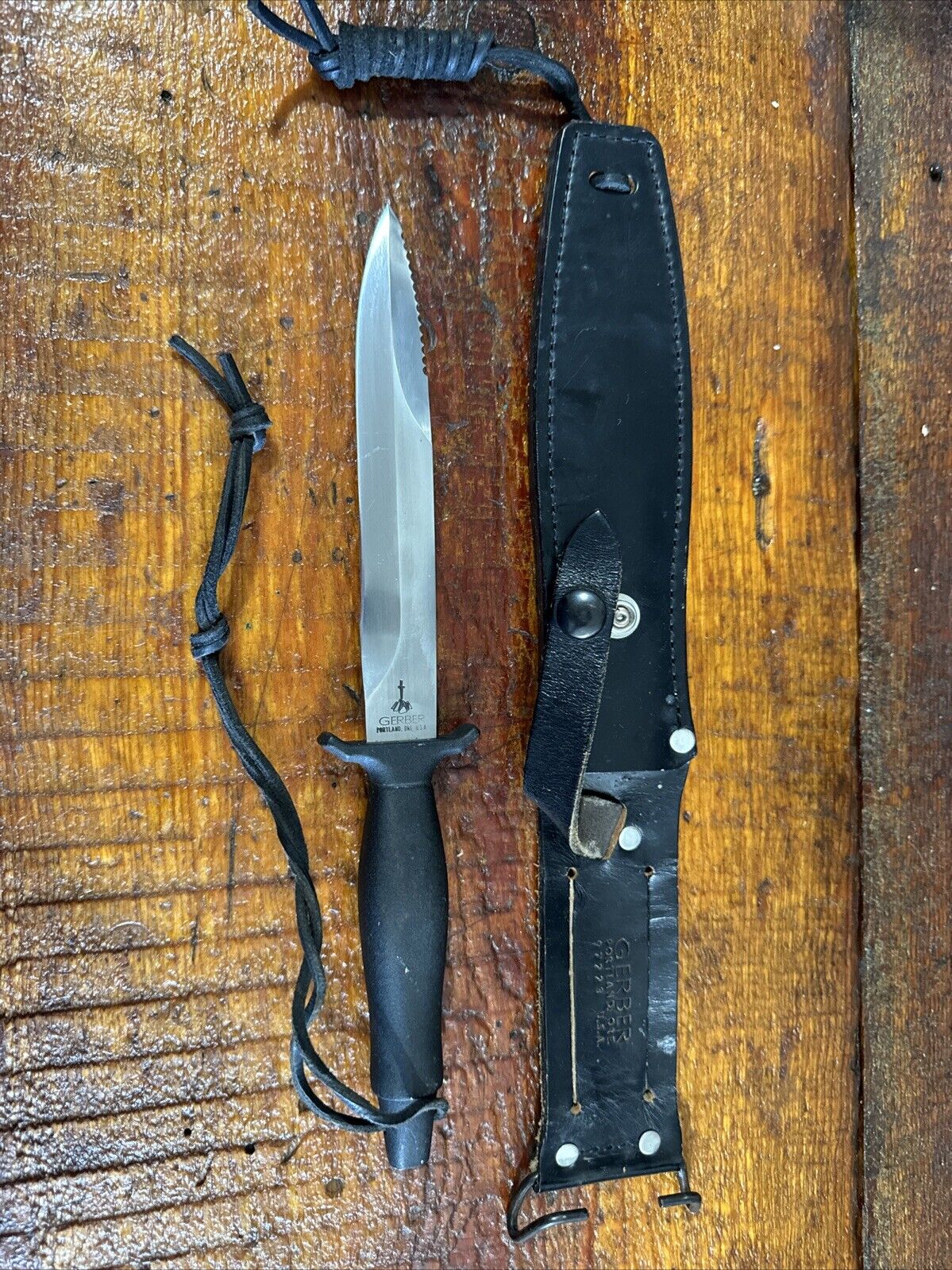 Vintage 1981 US Gerber Mark II MK 2 Fighting Knife Dagger w/ Sheath