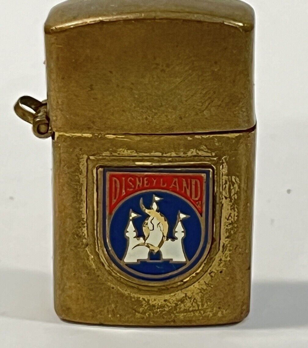 Vintage 1950s Disneyland Japan Miniature Keychain Lighter RARE . L508