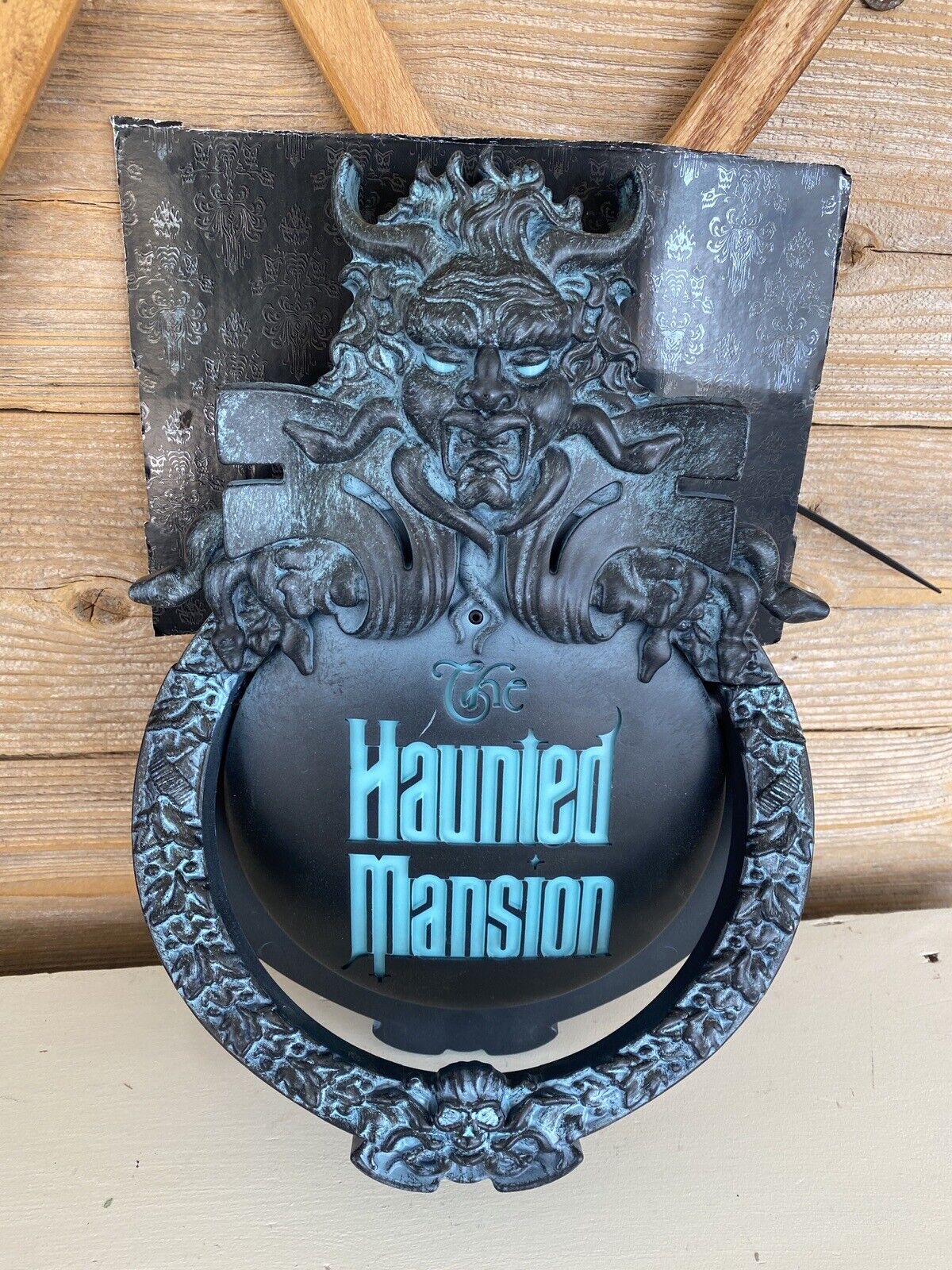 Disney's Haunted Mansion Wall Plaque Halloween Decor Solid Resin