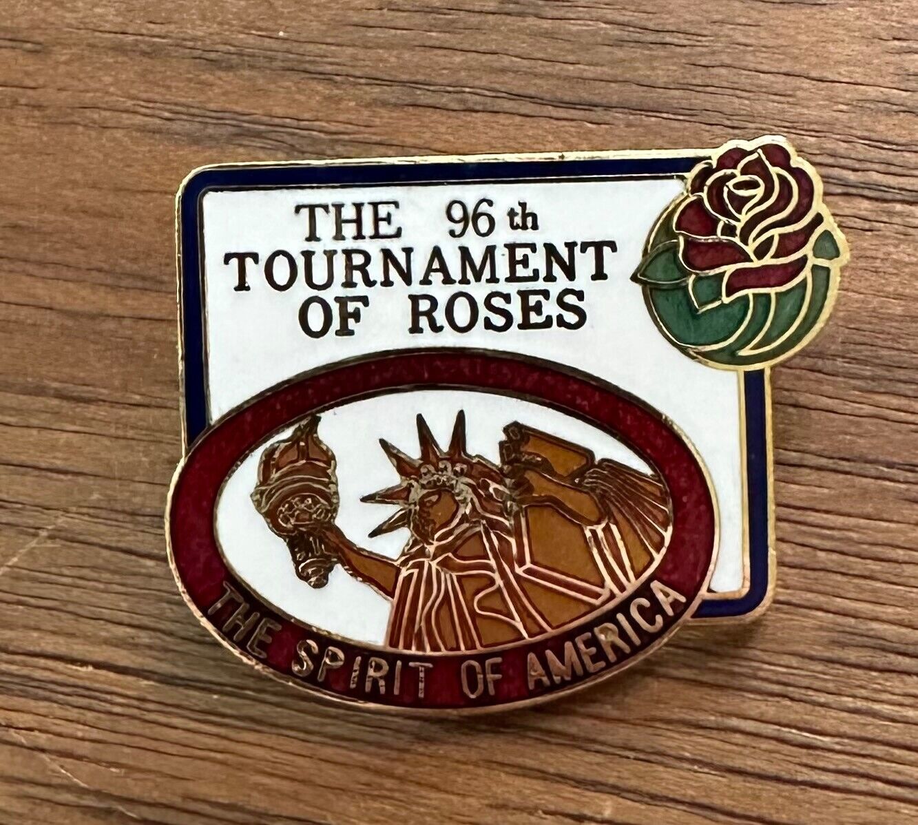 Vintage Tournament of Roses 1985 Statue of Liberty Pin