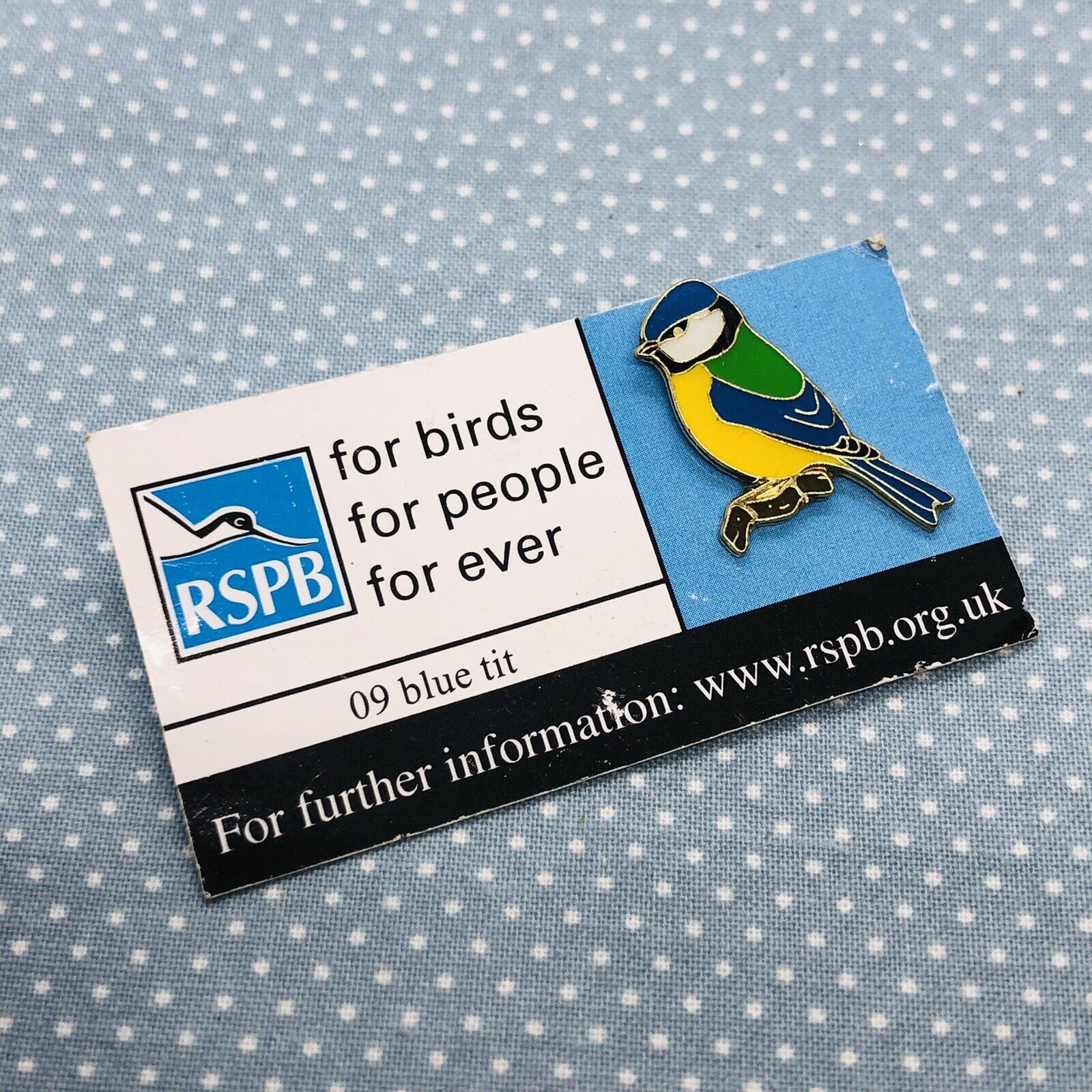 RSPB Wildlife 09 Blue Tit Enamel Bird Lapel Pin on Card