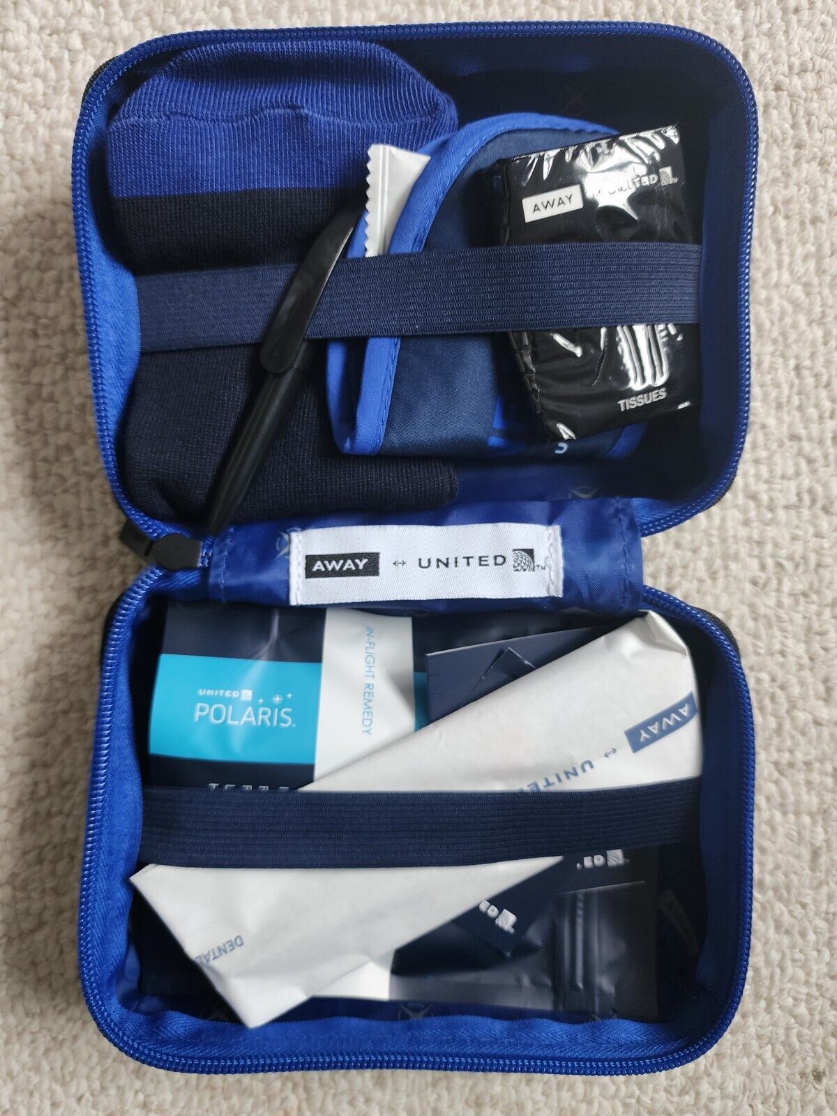 UNITED AIRLINES UA First Business Class Away Amenity Kit Blue Zipper BRAND NEW