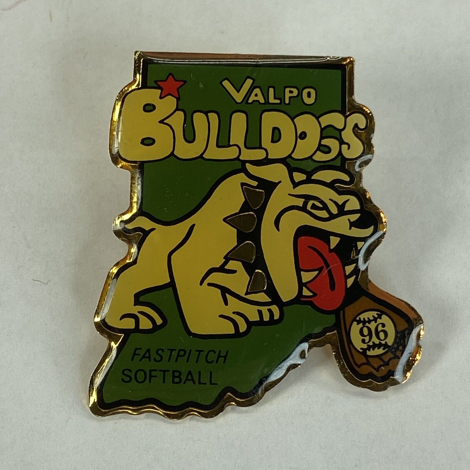 Vintage Valpo Bulldogs Indiana Girls Softball Fastpitch 1996 Hat Pin Lapel Pin