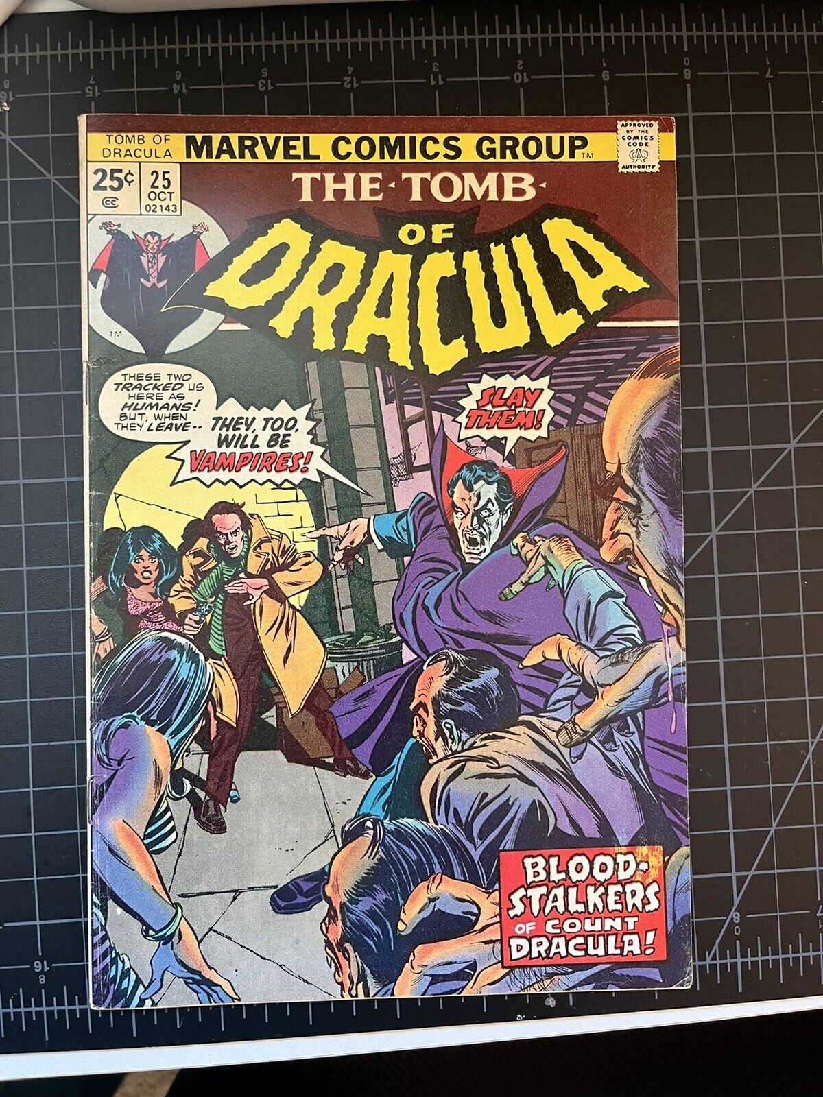 Tomb of Dracula # 25 Origin & 1st appearance of Hannibal King FINE COMIC MARVEL