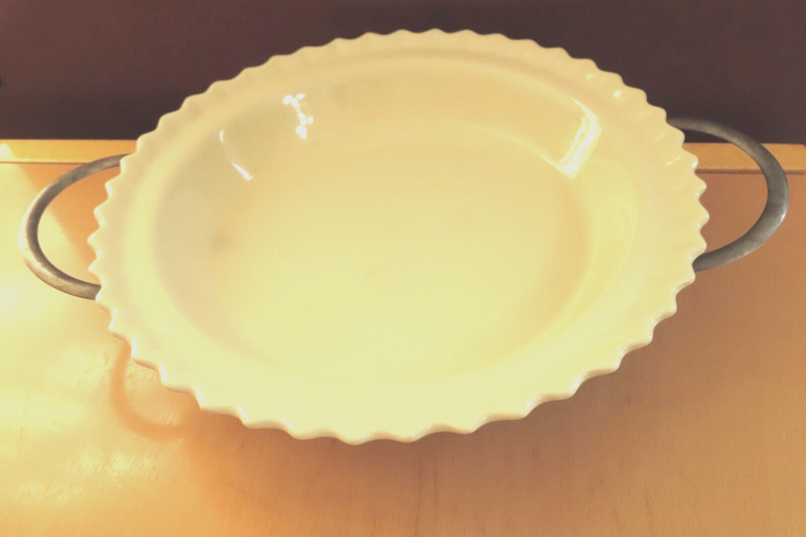 CHANTAL FLUTED Ivory Ceramic Pie Bakeware 11.75” x 1.75\