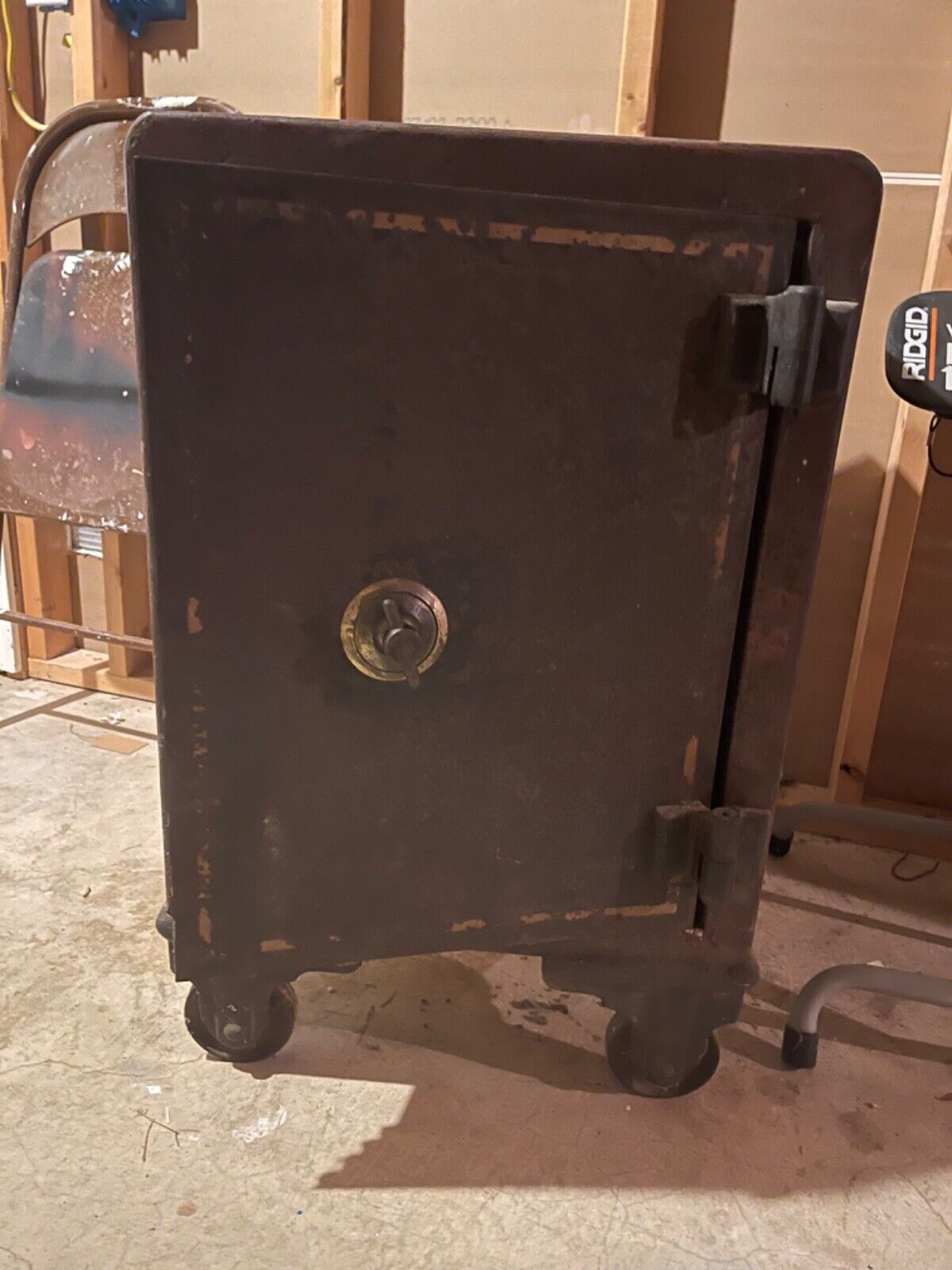 Antique Victor Safe & Lock Co. “Victor Patents” Combination Safe Cincinnati Ohio