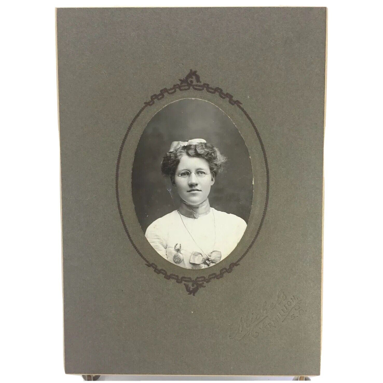 Antique 1900s Fancy Young Woman Vermillion SD Studio Portrait Photo Cabinet Card
