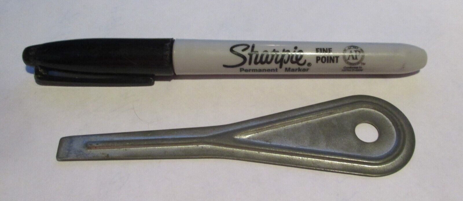 Vintage SnaPics Tupperware Tupper Toys Tool