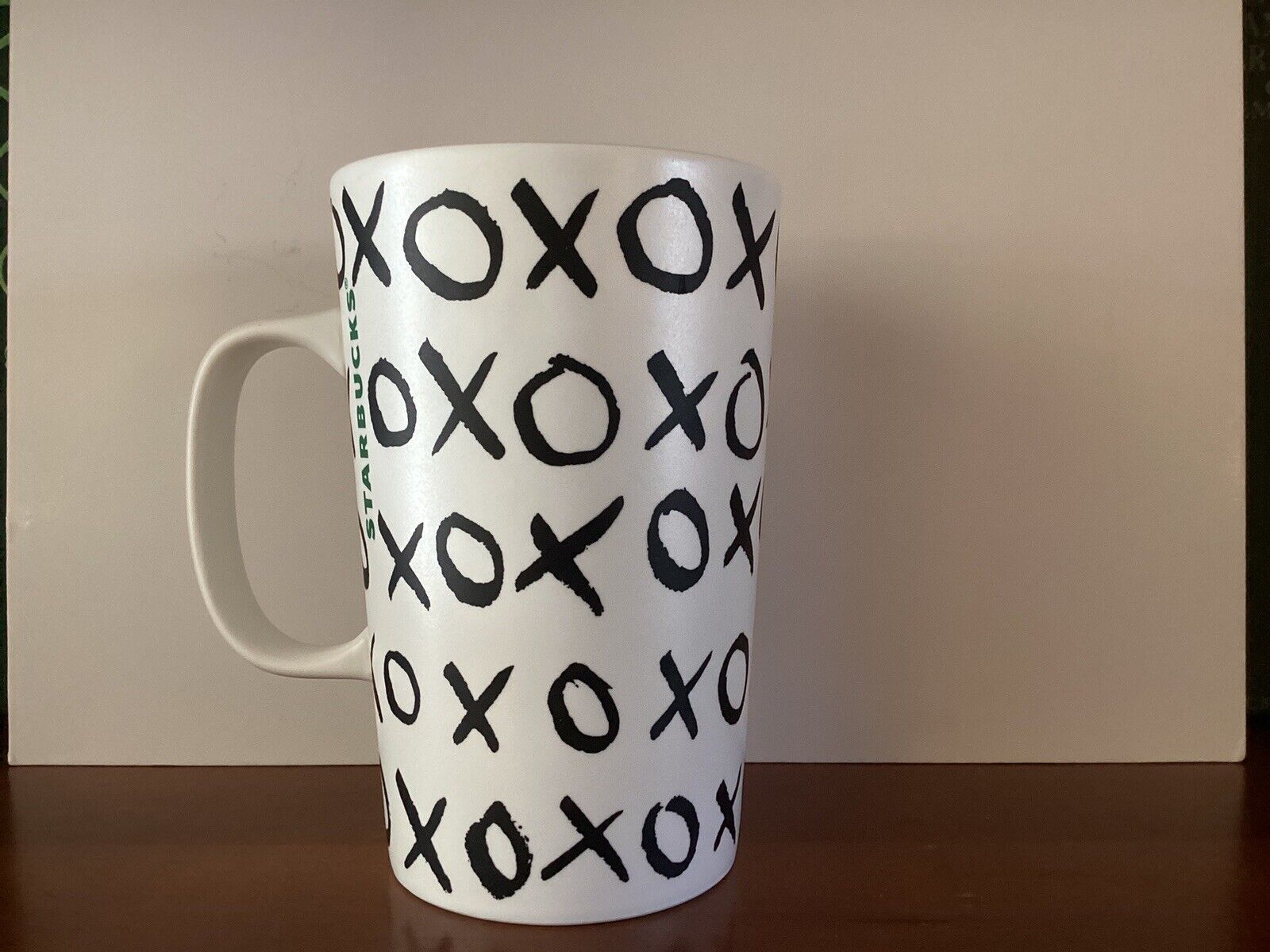STARBUCKS 2015 Green Dot XO Love Tall Mug Green Dot Collectible 2015 Coffee Mug