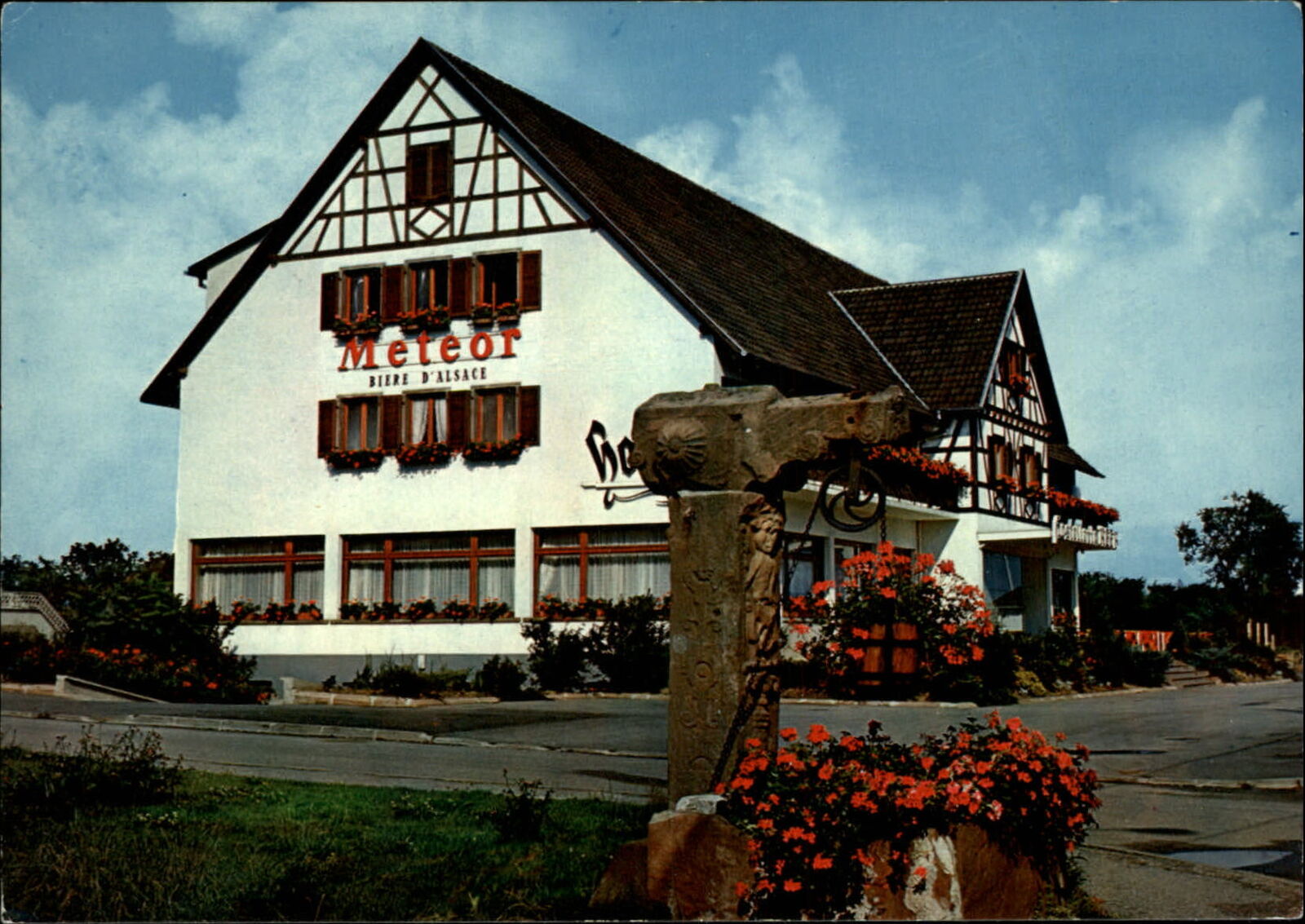 Hostellerie Reeb Hotel Alsace France ~ postcard  sku621