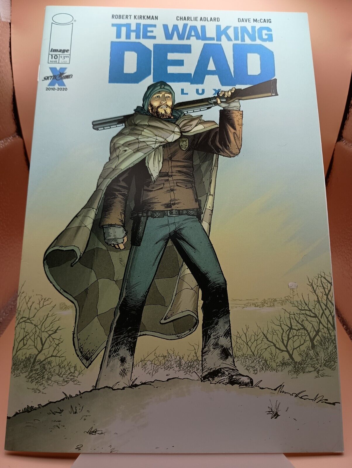 2021 Image Comics The Walking Dead Deluxe 10 Tony Moore Cover B Variant FREE SHP