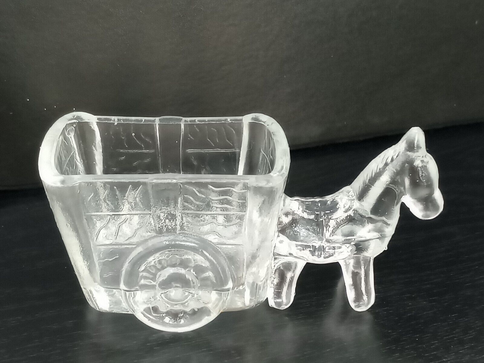 VINTAGE CLEAR GLASS HORSE/DONKEY WITH CART  CANDY DISH/PLANTER 