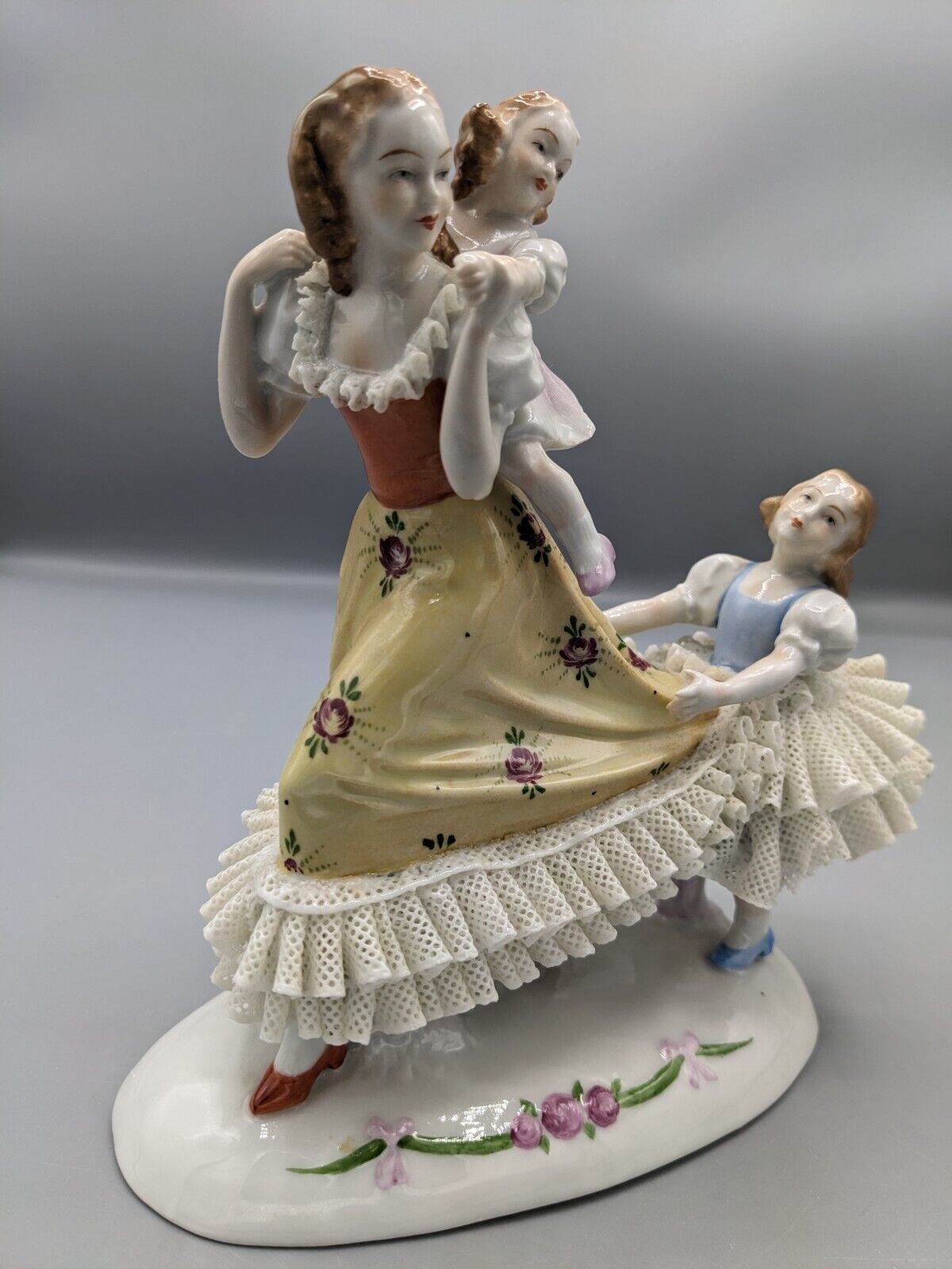 1918s German Dresden Sitzendorf Porcelain Lace Figurine Motherhood Rare 7\
