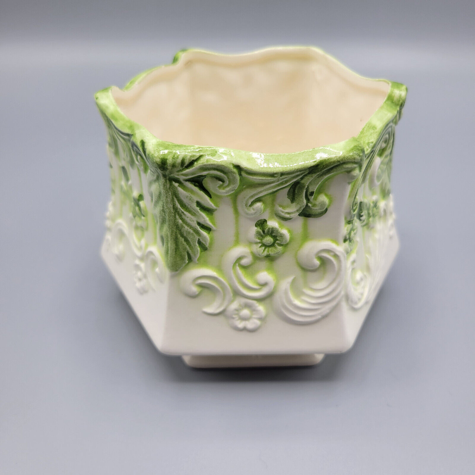 Vintage Ceramic Raised Floral Planter Home Table Decor 3.5\