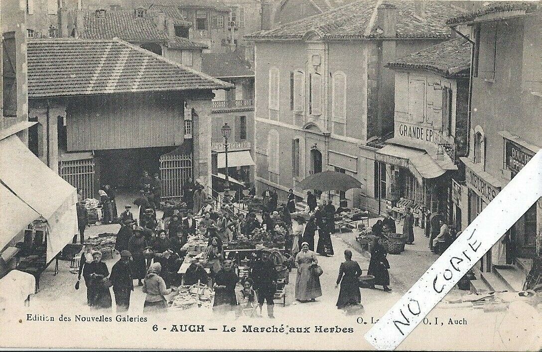 antique postcard Gers, Auch, the herbal market