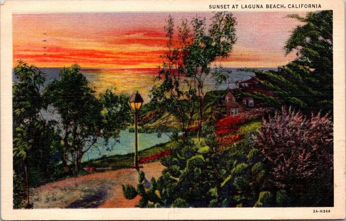 Laguna Beach CA Sunset Street Light Ocean 1932 Linen postcard JP10