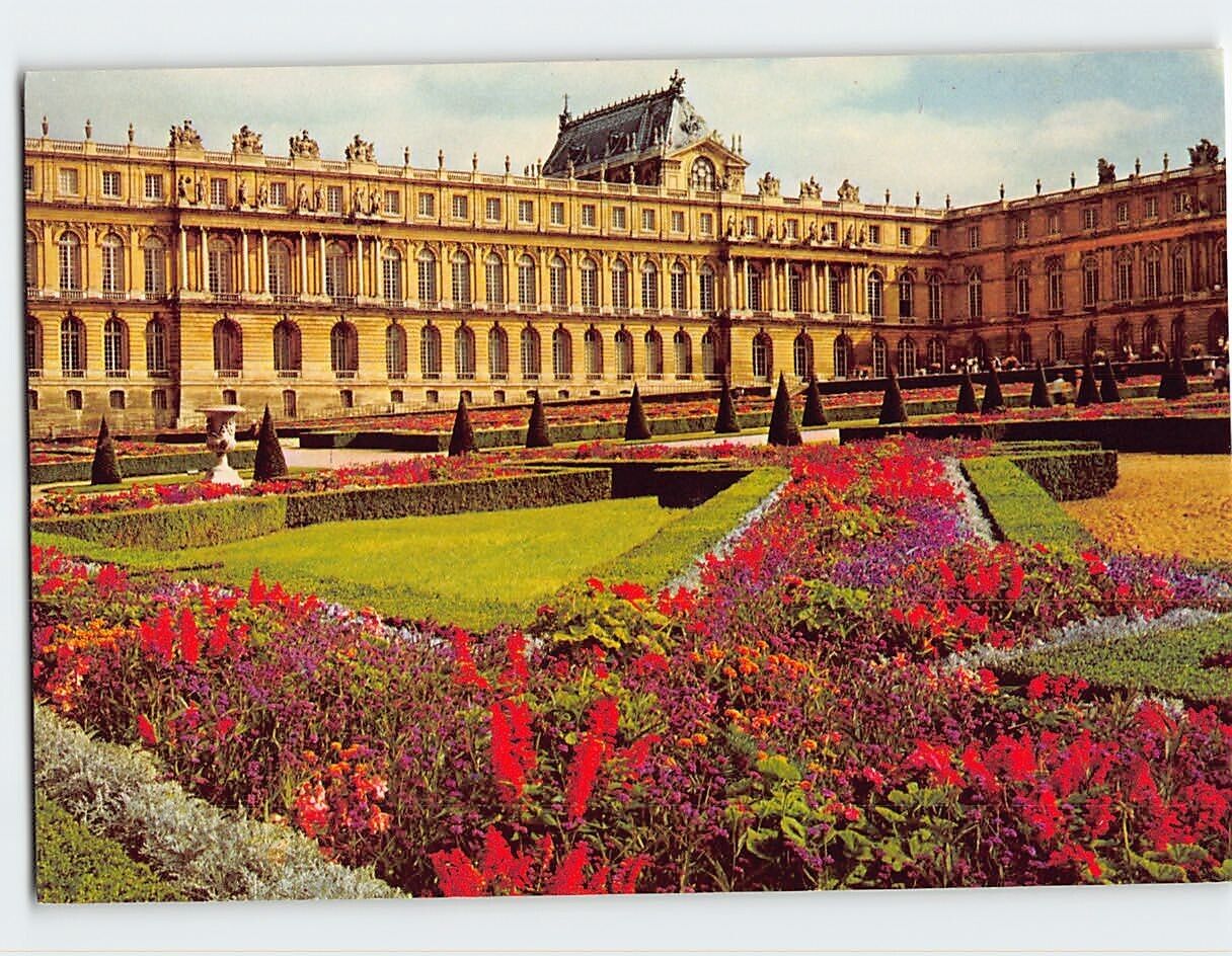 Postcard The Castle, the Flower-beds (North), Versailles, France