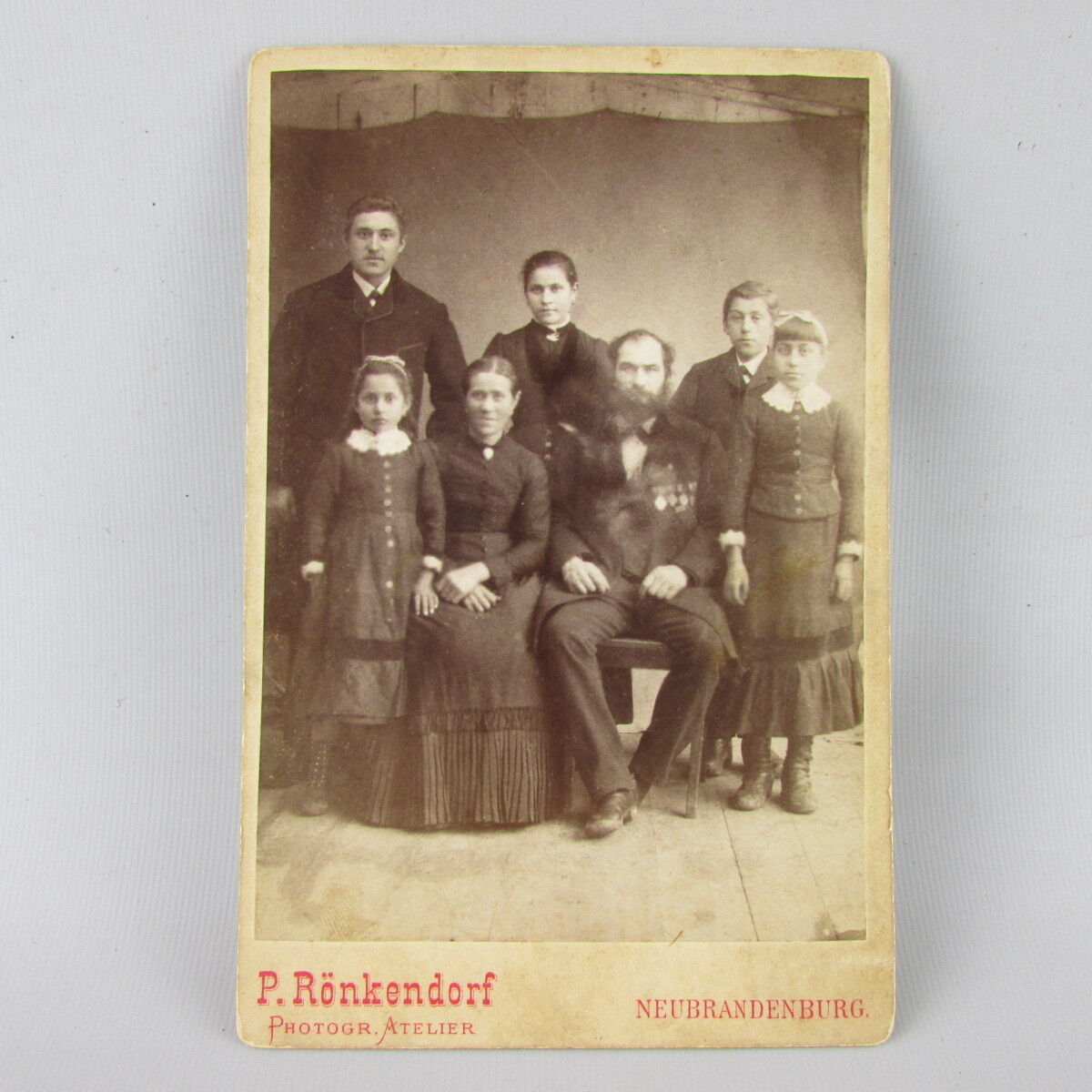 VTG Antique Studio Photo Cabinet Card Family Ronkendorf Neubrandenburg Germany
