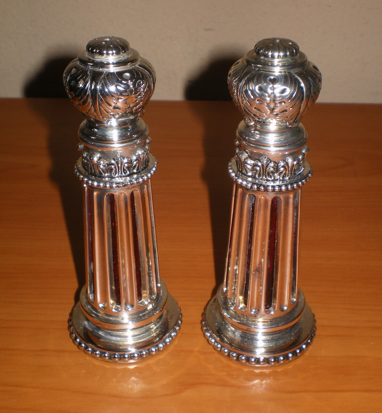 Vintage NEIMAN MARCUS Godinger Silver Plated RED GLASS Salt & Pepper Shakers 4\