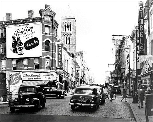 Schaefer Beer Photo 8X10 - New York 1949 Gimbels Billboard