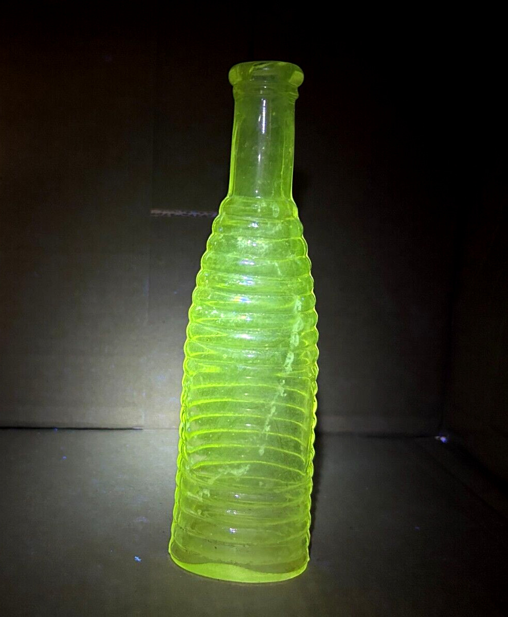 Vintage Ribbed Ring Pepper Sauce Clear Bottle, Has a Green Manganese Glow