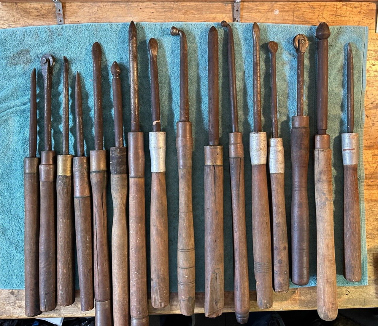 Lot of 16 Antique Primitive Metal Fabrication Wooden Handled Molding Tools Brass