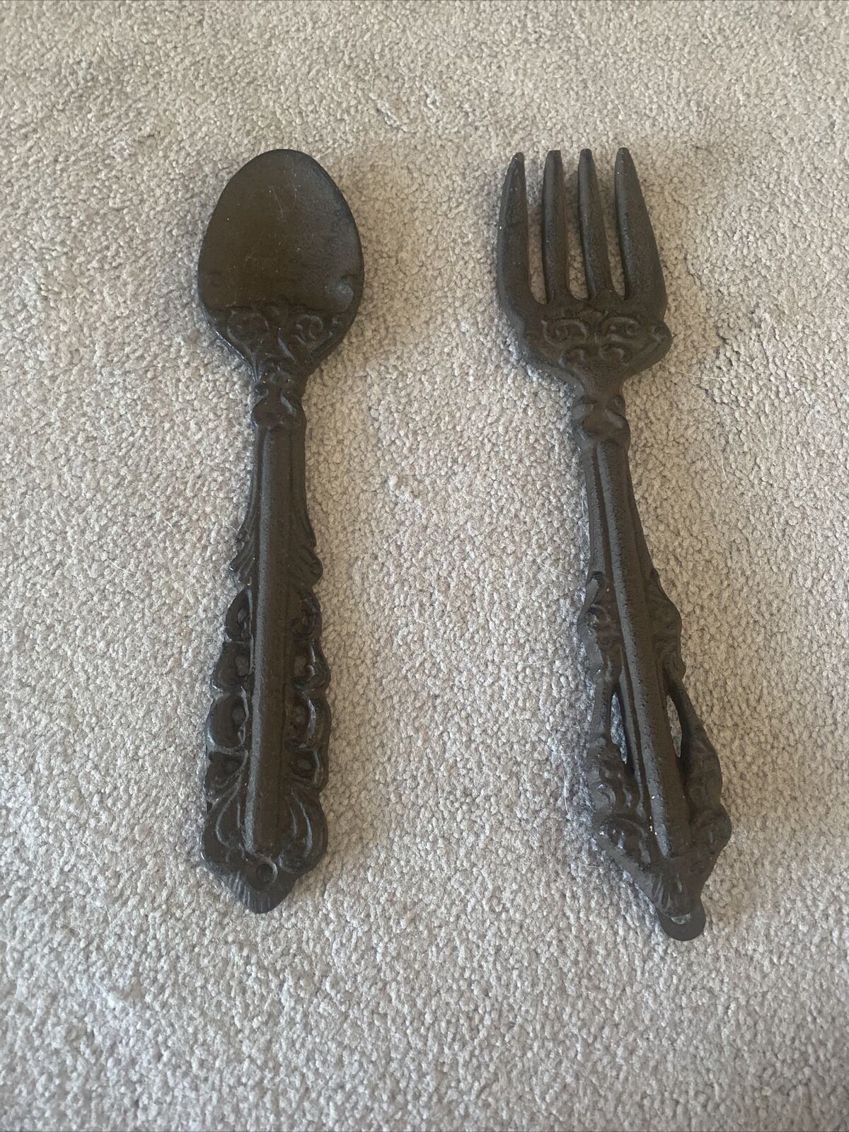 VTG CAST IRON Rustic Look Metal Decorative FORK & SPOON Set  10.5 Inches
