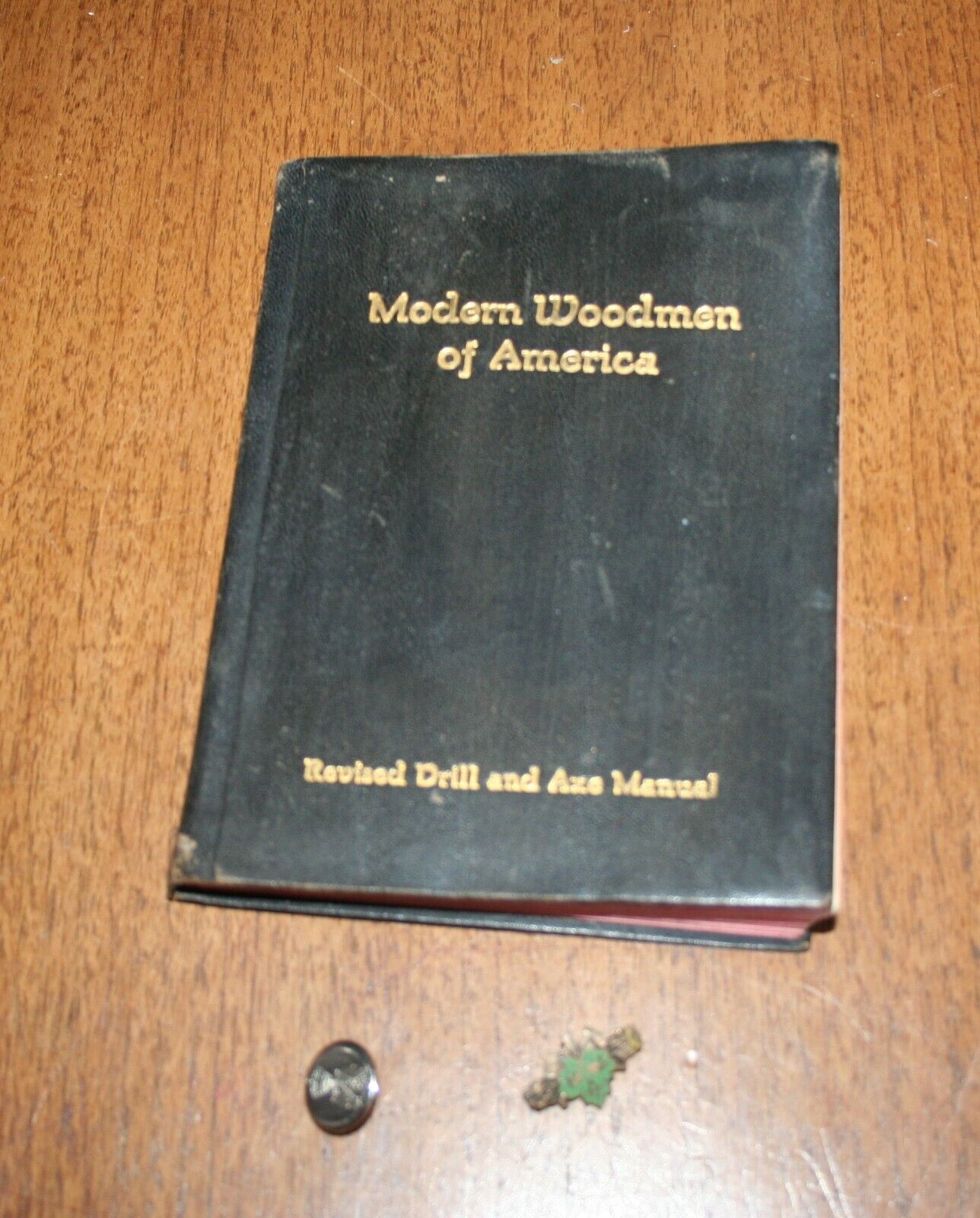 1920 MODERN WOODMEN of America Drill & Axe Manual Pinback & Button LOT