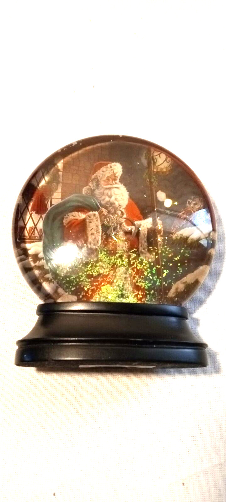 VINTAGE PICTURE OF SANTA ON SNOW GLOBE WOODEN BASE CHRISTMAS HOLIDAY DECOR