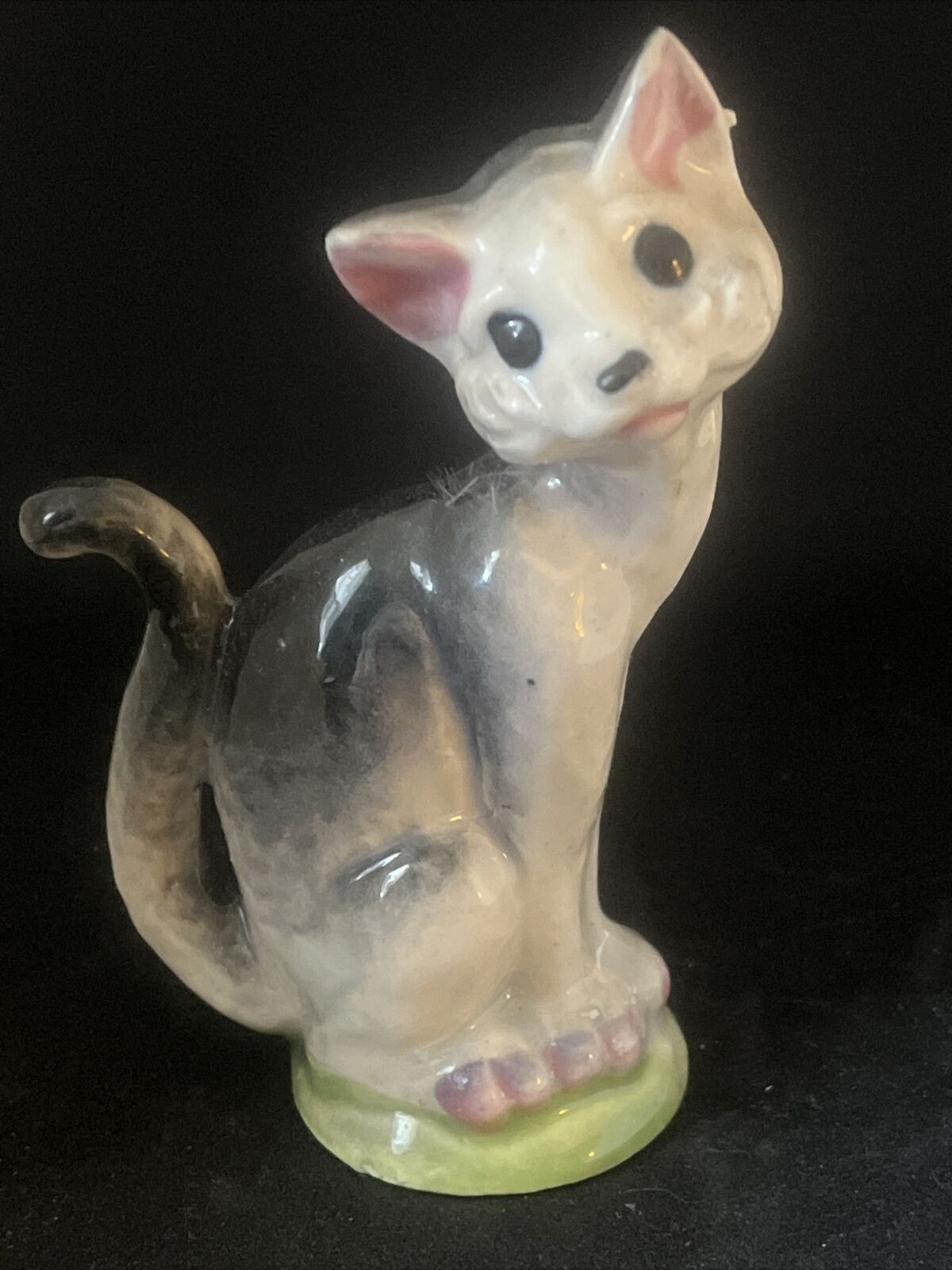 Cat Figurine 4\
