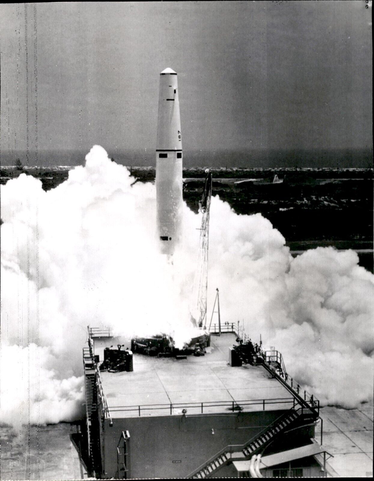 LD343 1959 AP Wire Photo THOR BALLISTIC MISSILE LAUNCH WITH CAMERA FOR RESEARCH